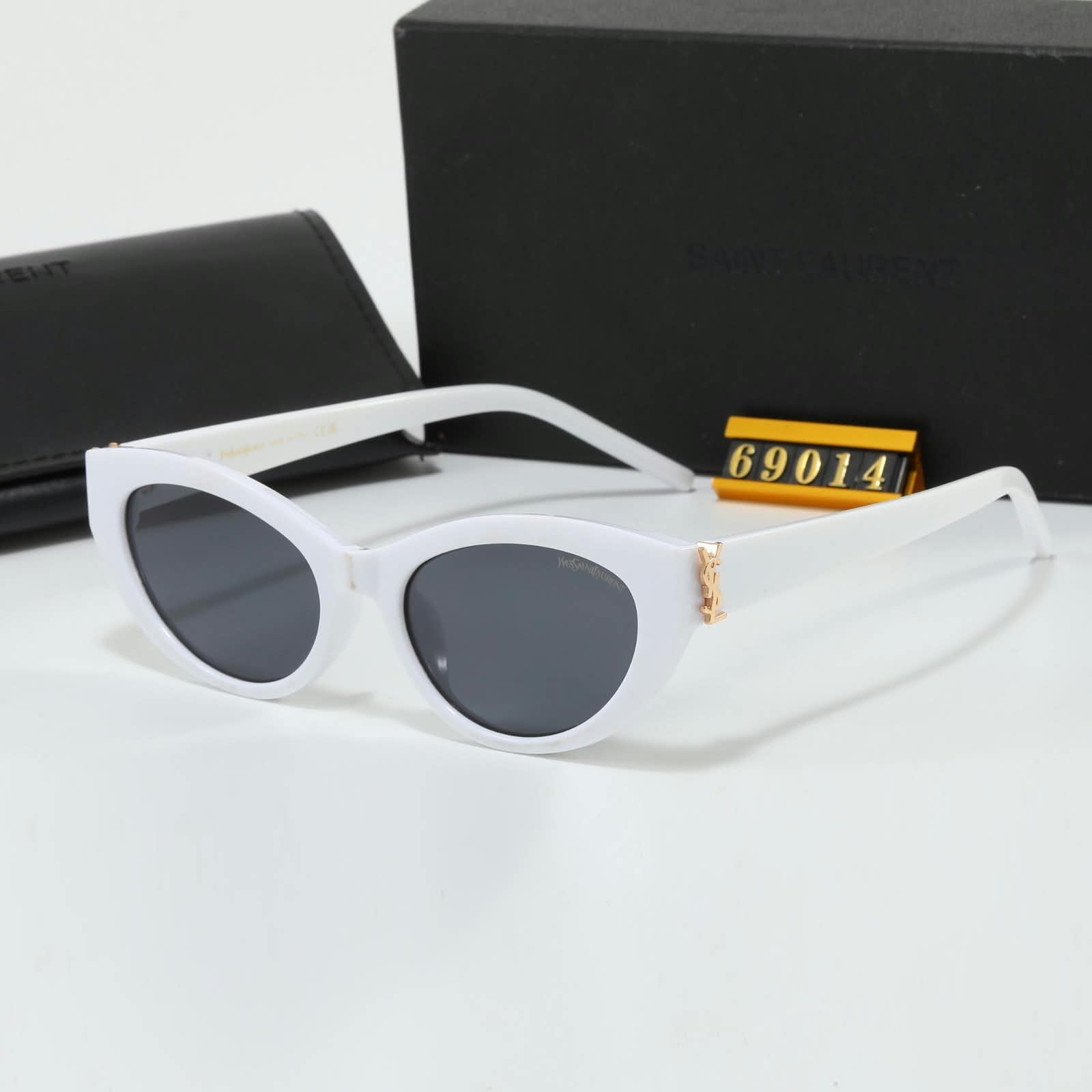 Sunglasses & Eyewear