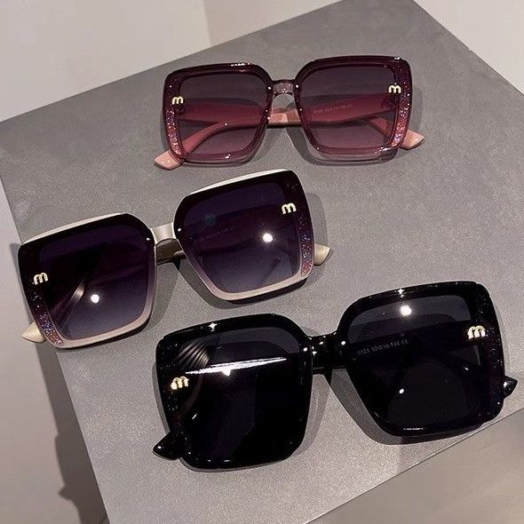 Sunglasses & Eyewear