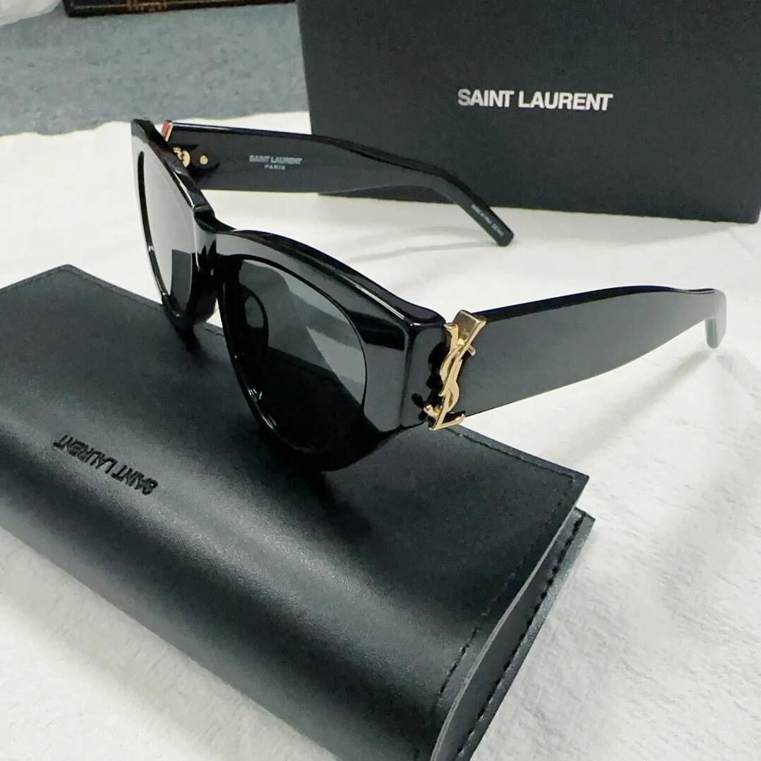 Sunglasses & Eyewear