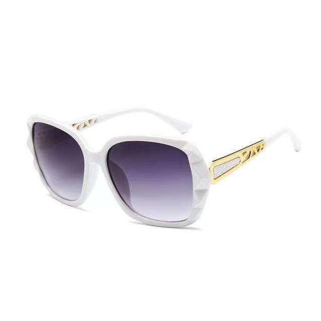 Sunglasses & Eyewear