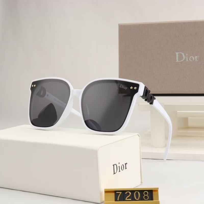 Sunglasses & Eyewear