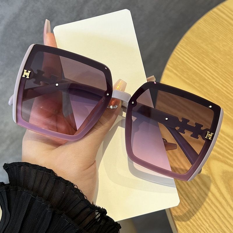 Sunglasses & Eyewear