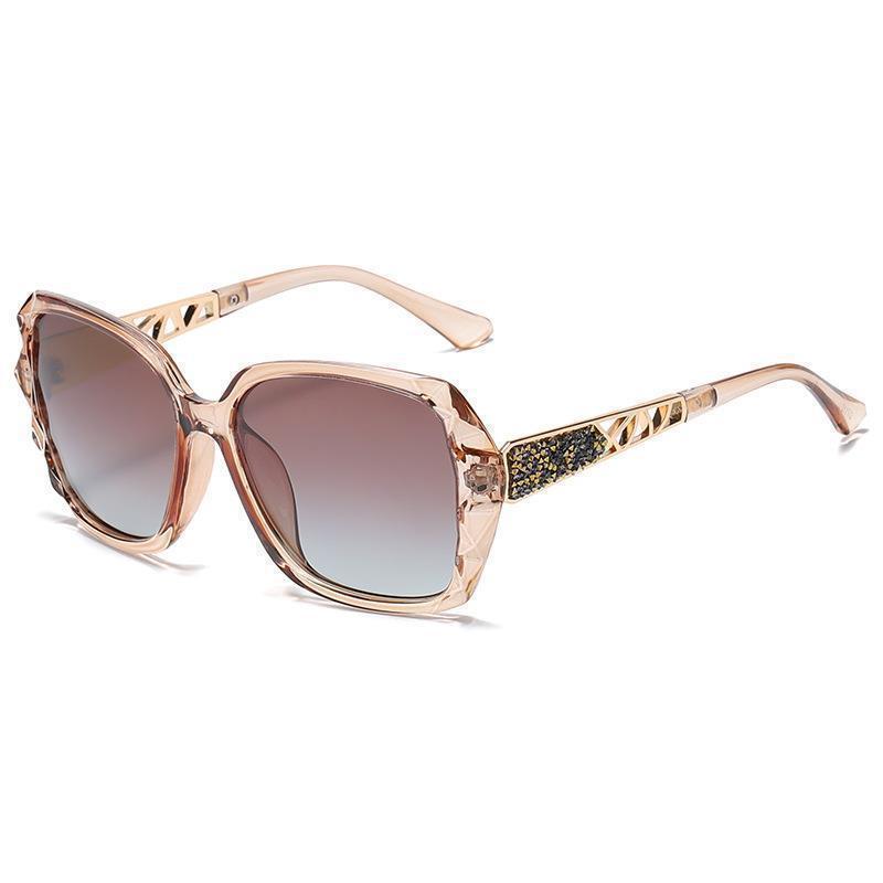 Sunglasses & Eyewear