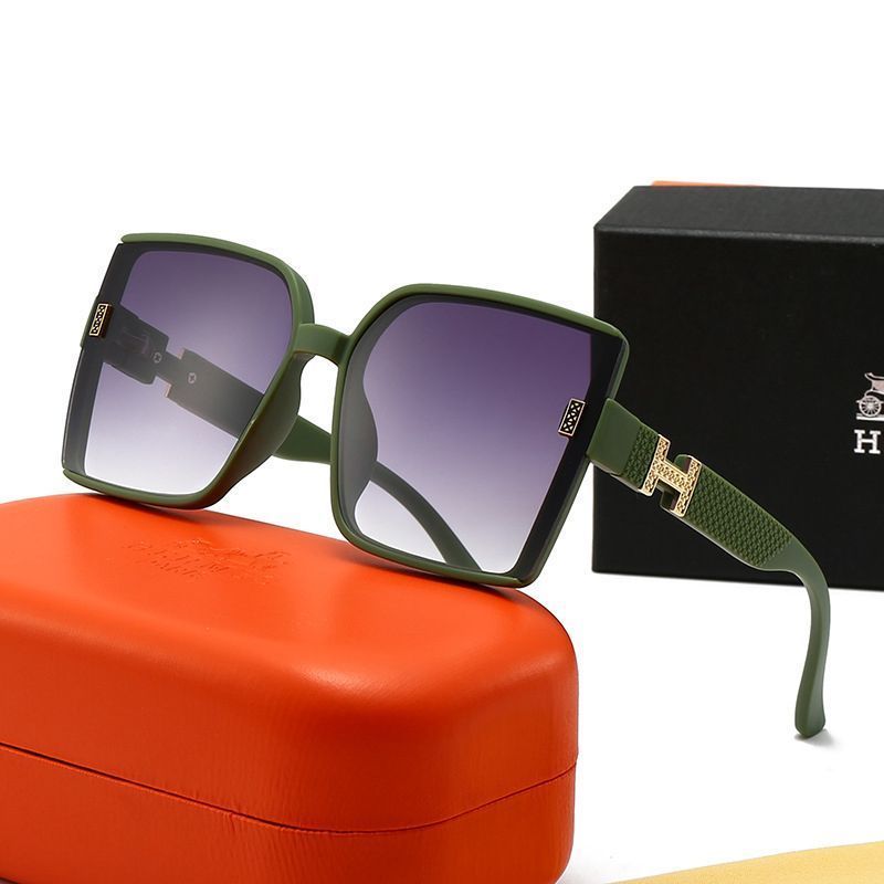 Sunglasses & Eyewear