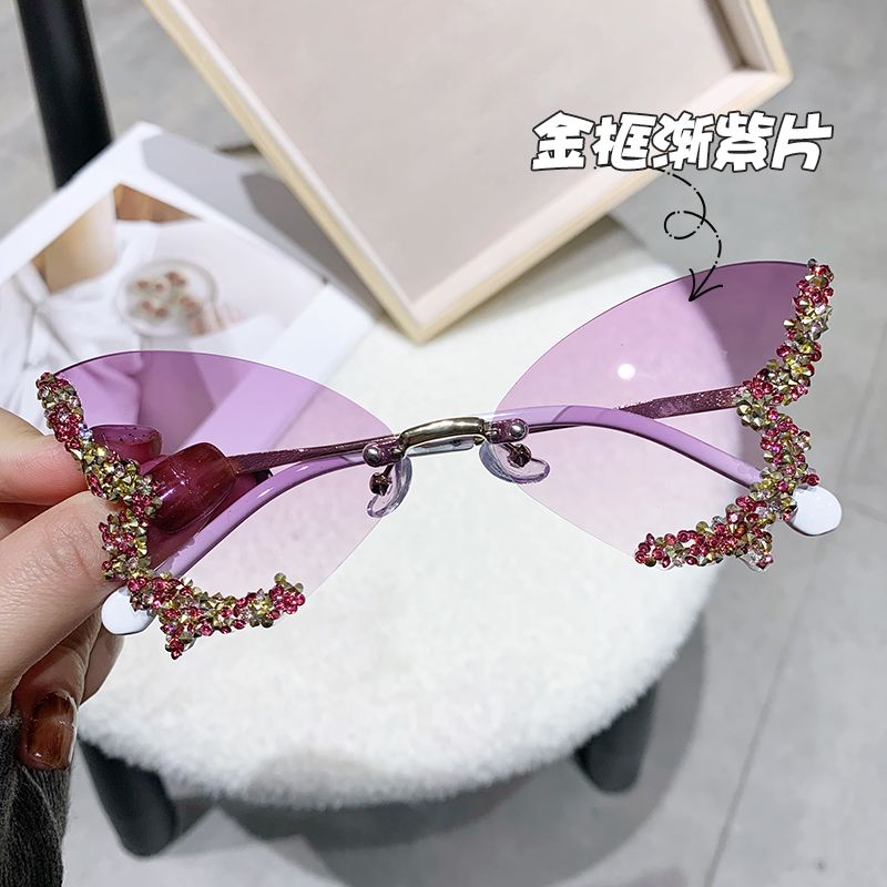 Sunglasses & Eyewear