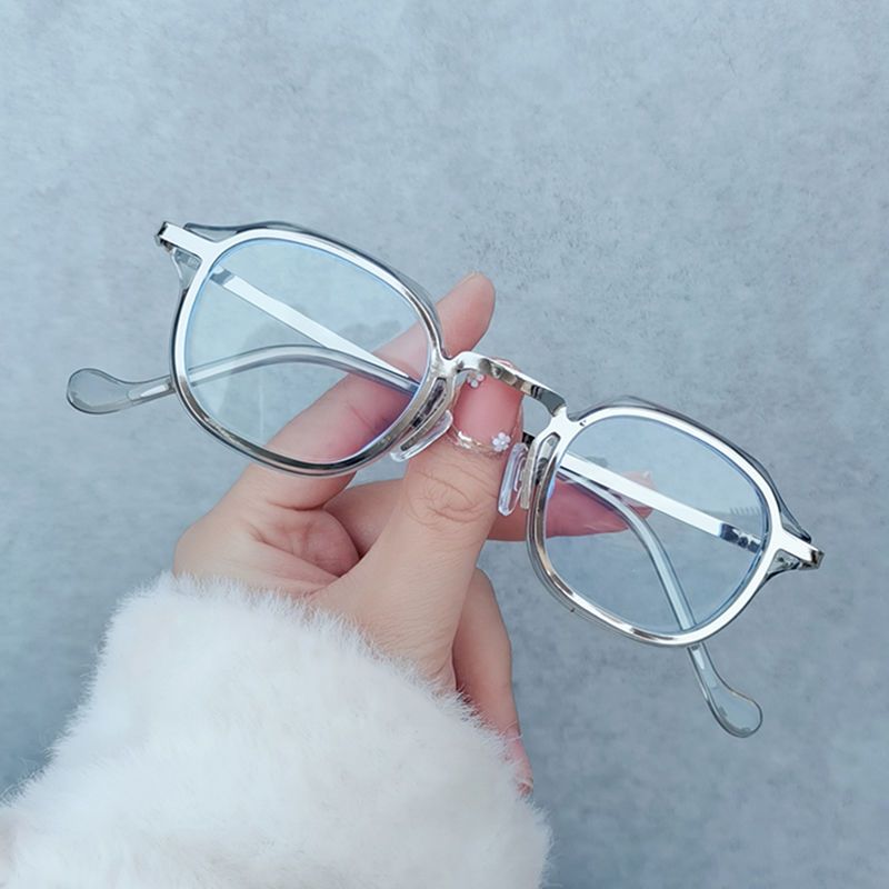 Sunglasses & Eyewear