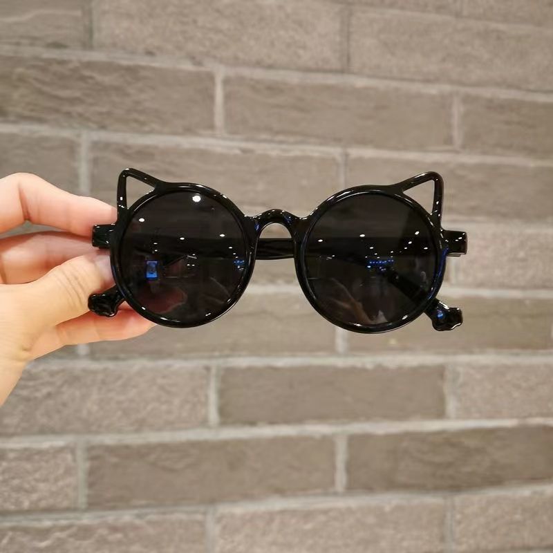 Sunglasses & Eyewear