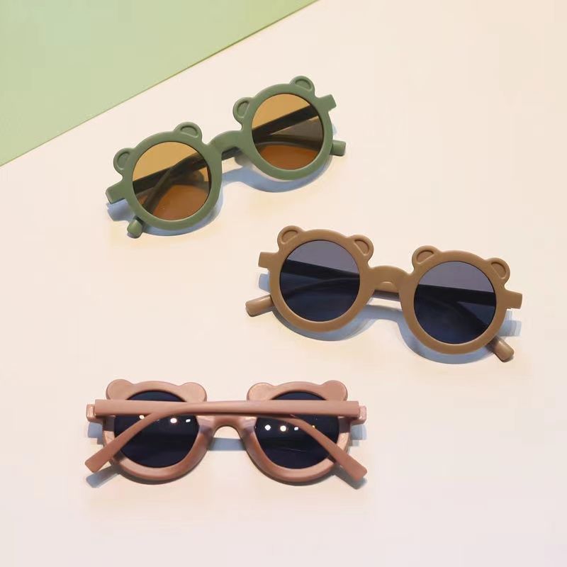Sunglasses & Eyewear