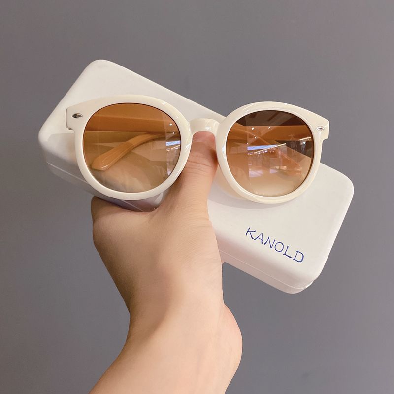 Sunglasses & Eyewear