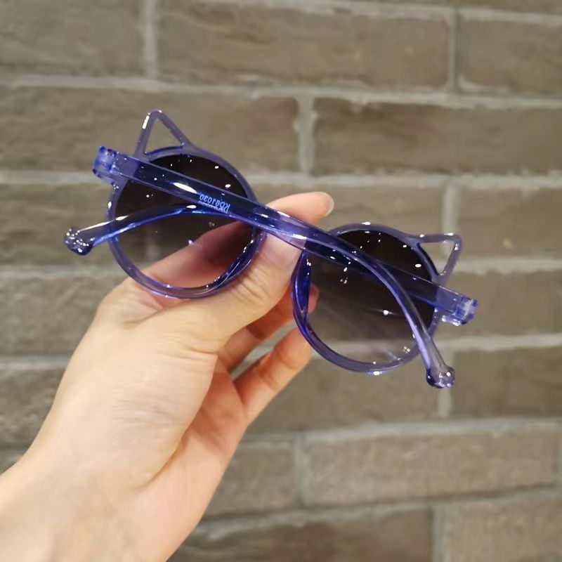 Sunglasses & Eyewear