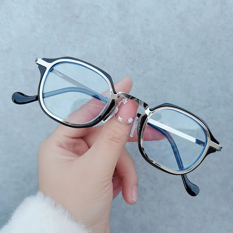 Sunglasses & Eyewear