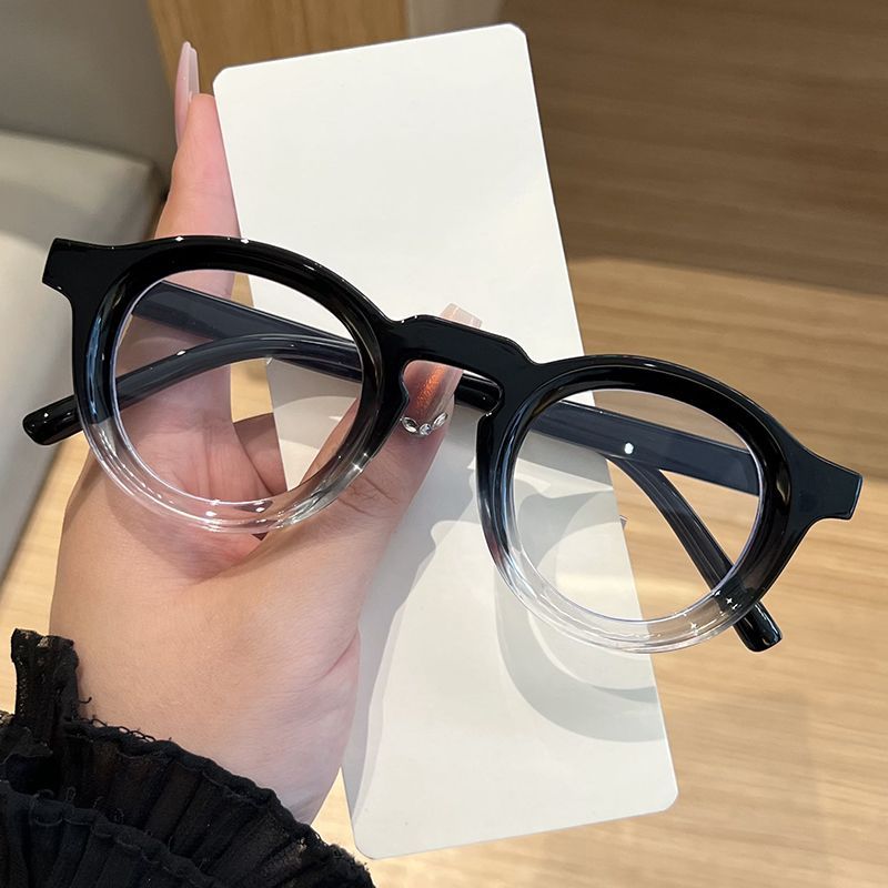 Sunglasses & Eyewear