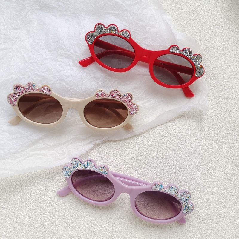 Sunglasses & Eyewear