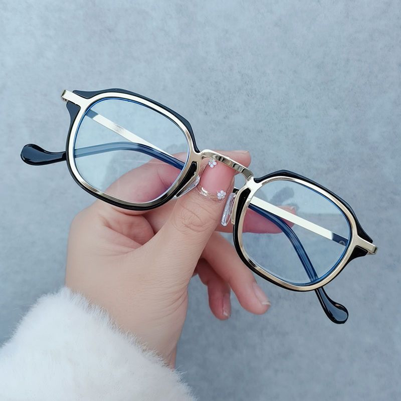 Sunglasses & Eyewear