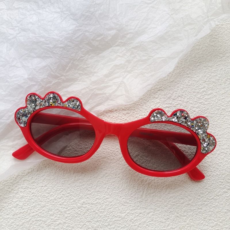 Sunglasses & Eyewear