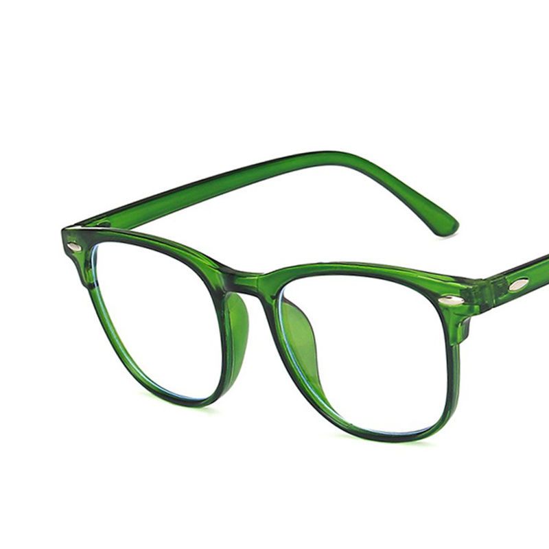 Sunglasses & Eyewear