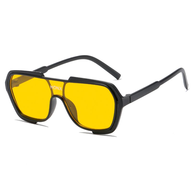 Sunglasses & Eyewear
