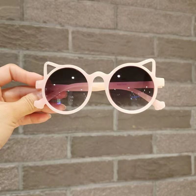 Sunglasses & Eyewear