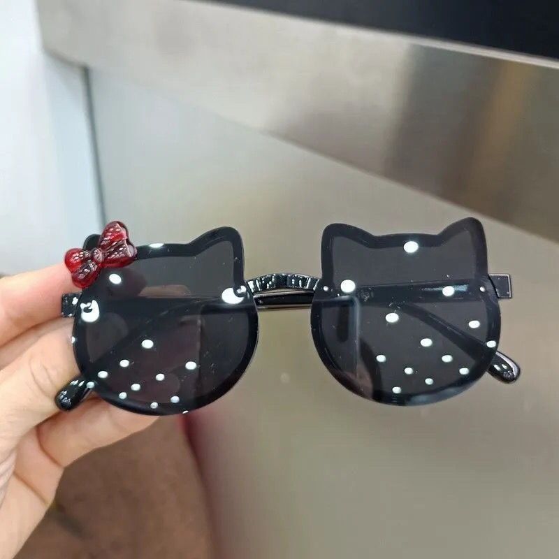 Sunglasses & Eyewear