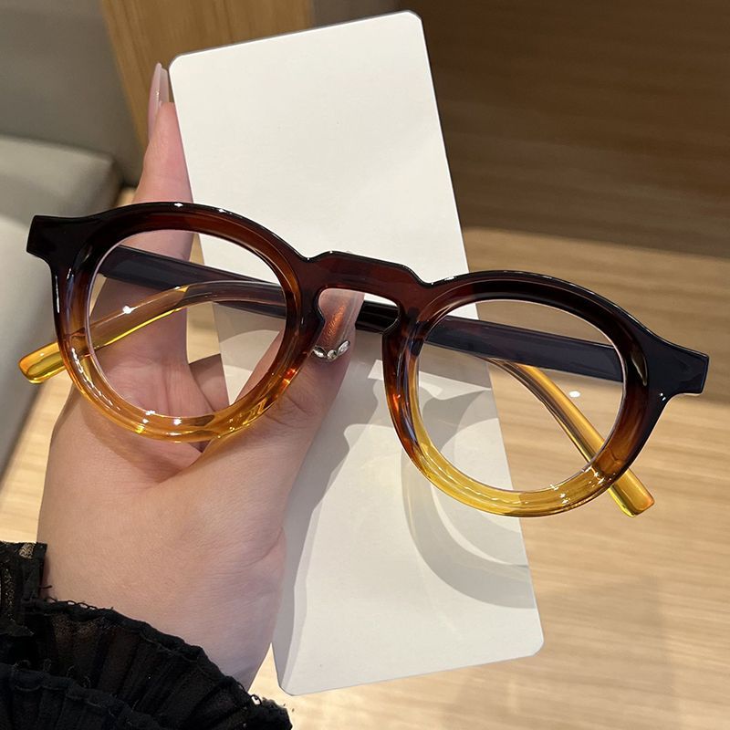 Sunglasses & Eyewear