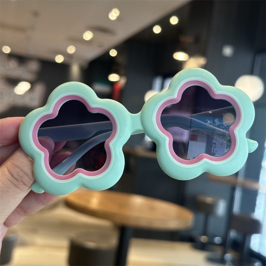 Sunglasses & Eyewear