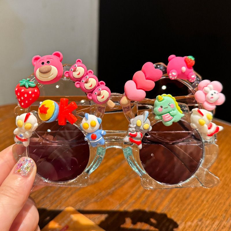 Sunglasses & Eyewear