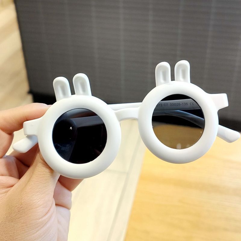 Sunglasses & Eyewear
