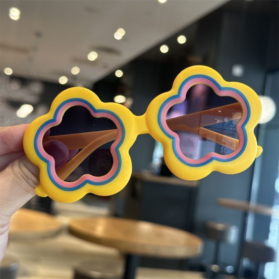 Sunglasses & Eyewear
