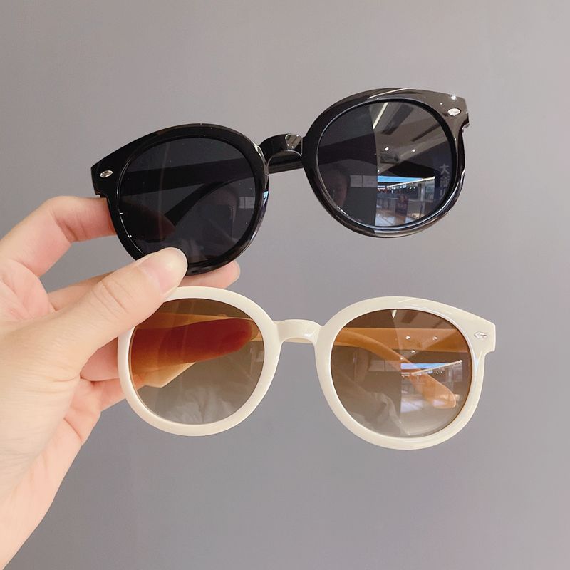 Sunglasses & Eyewear