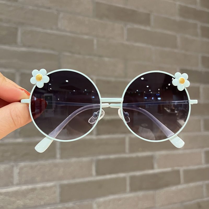 Sunglasses & Eyewear