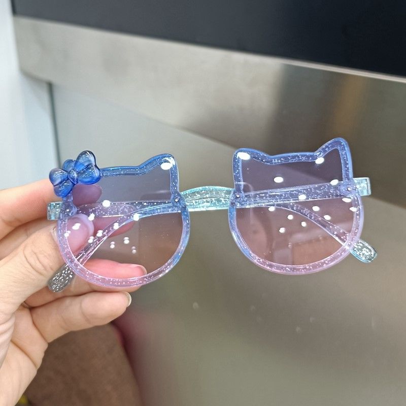 Sunglasses & Eyewear