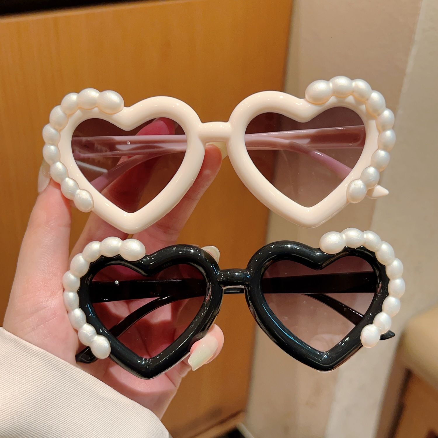 Sunglasses & Eyewear