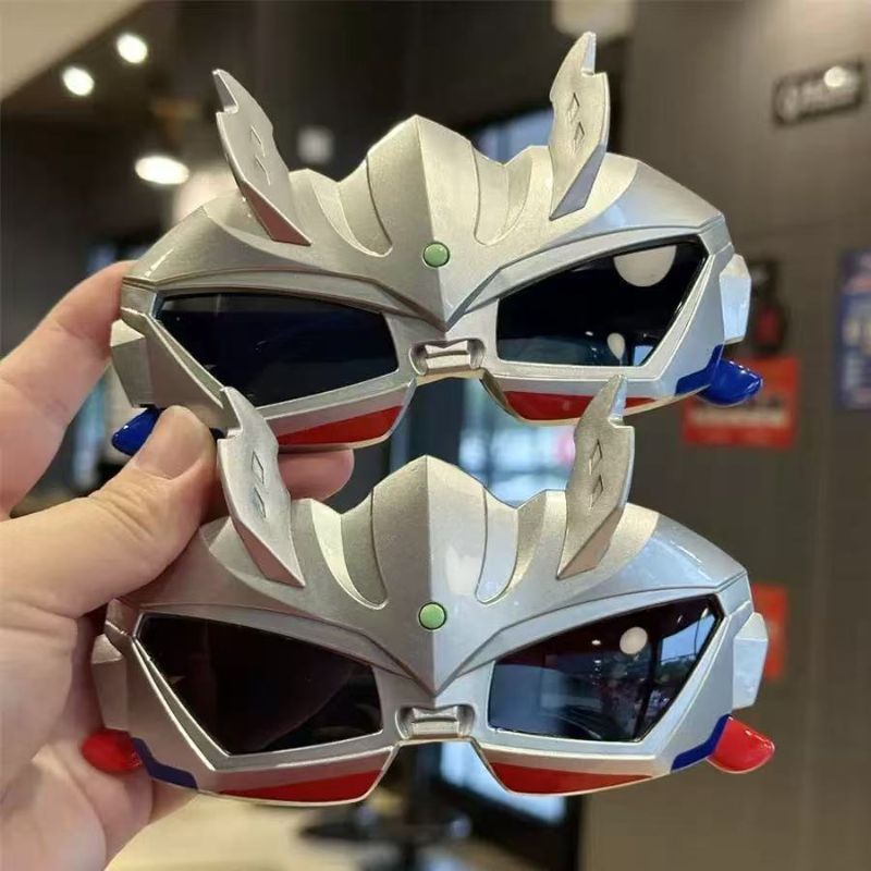 Sunglasses & Eyewear