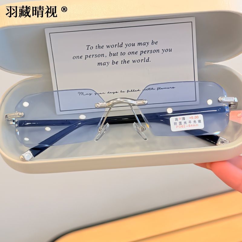 Sunglasses & Eyewear
