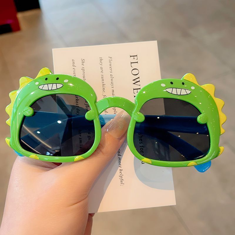 Sunglasses & Eyewear