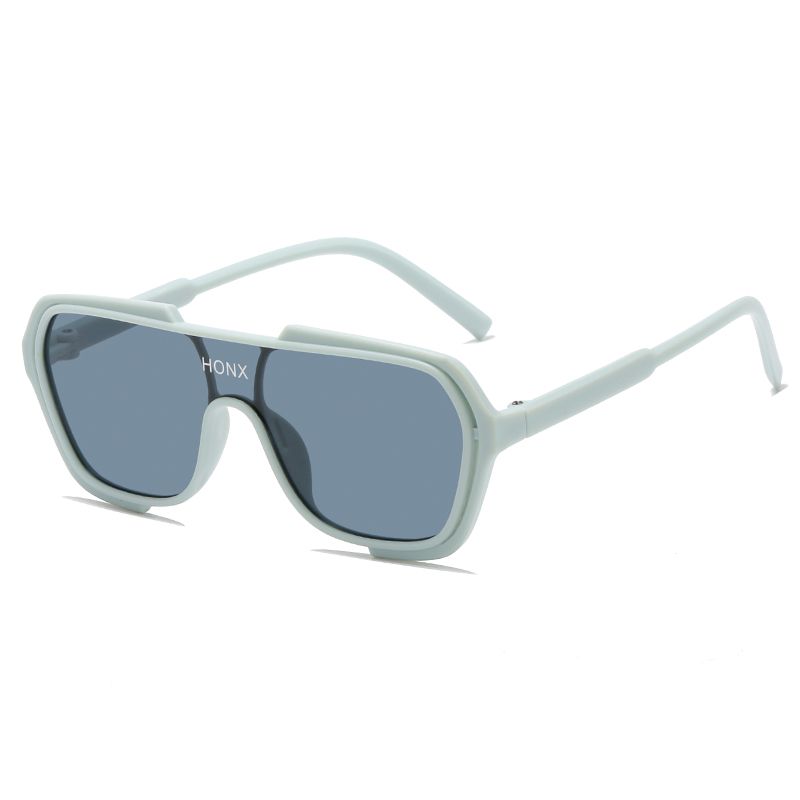 Sunglasses & Eyewear