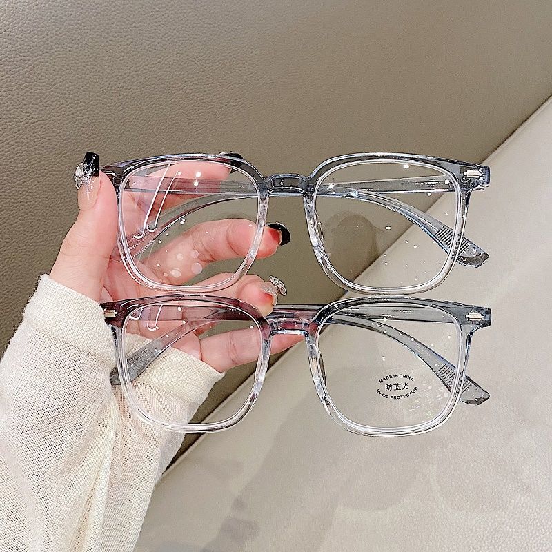 Sunglasses & Eyewear