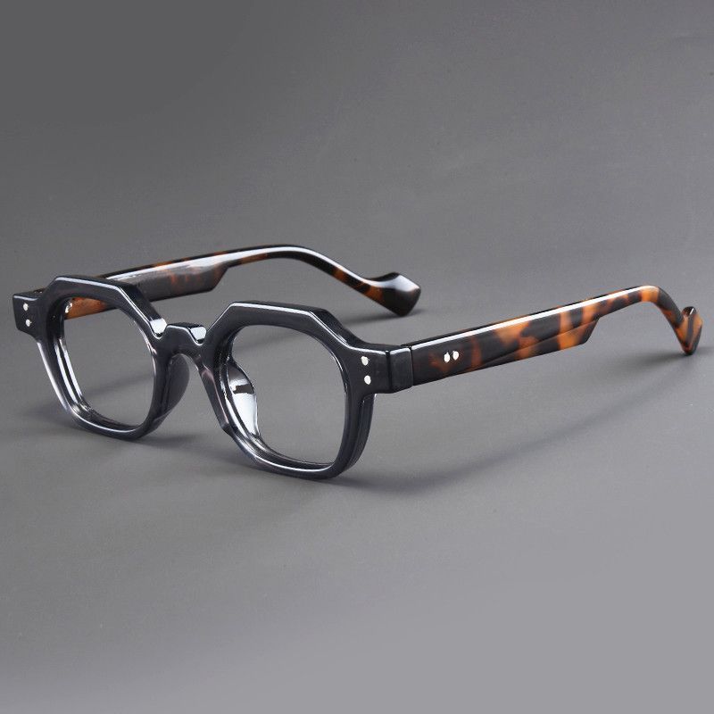 Sunglasses & Eyewear