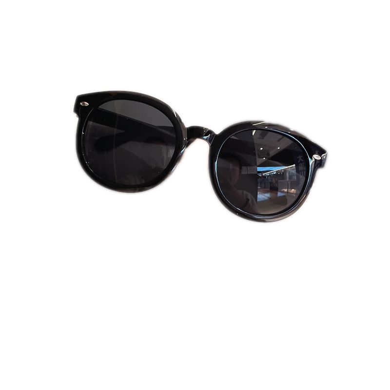Sunglasses & Eyewear