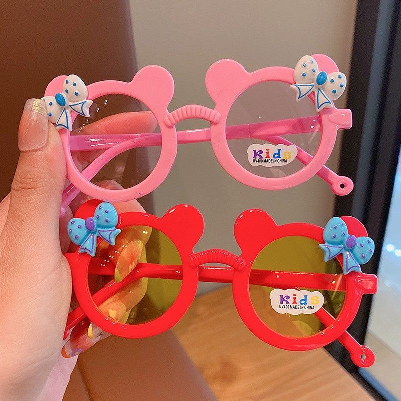 Sunglasses & Eyewear