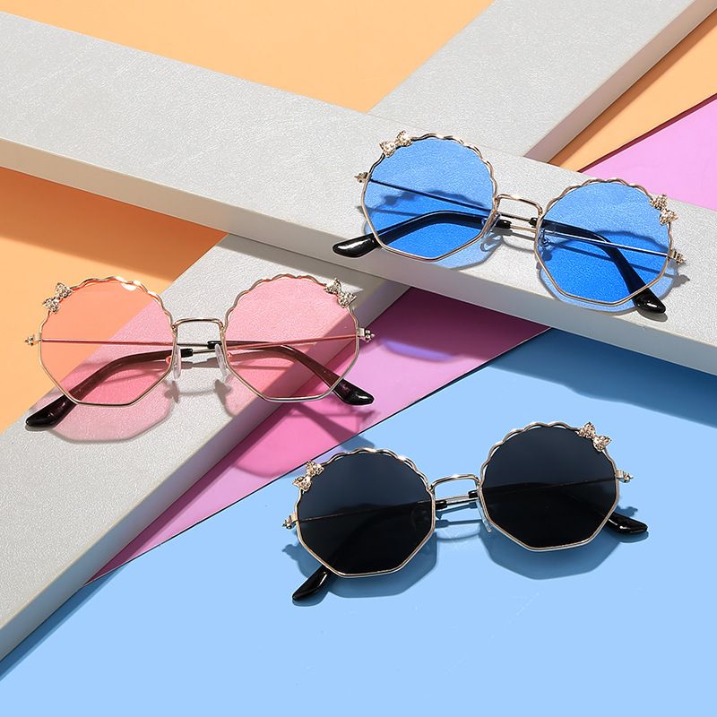 Sunglasses & Eyewear