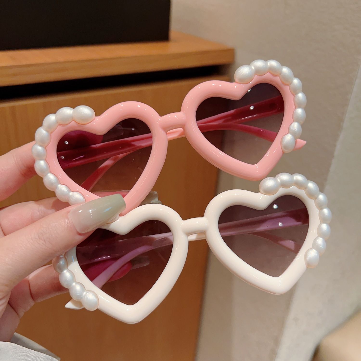 Sunglasses & Eyewear