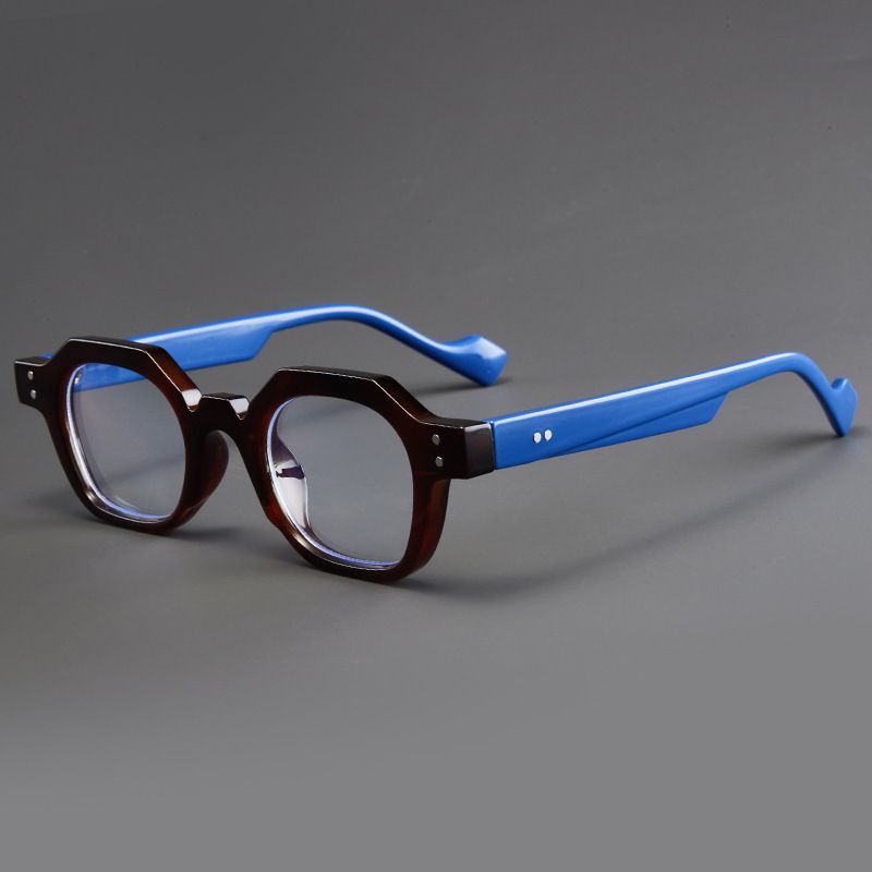 Sunglasses & Eyewear