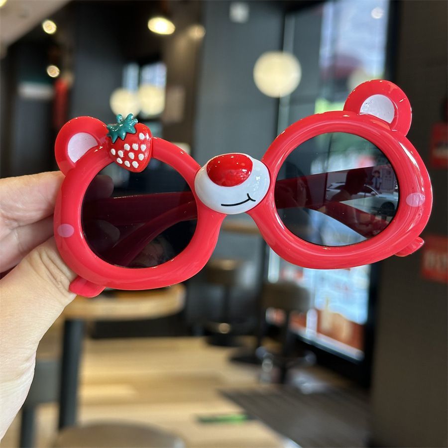 Sunglasses & Eyewear