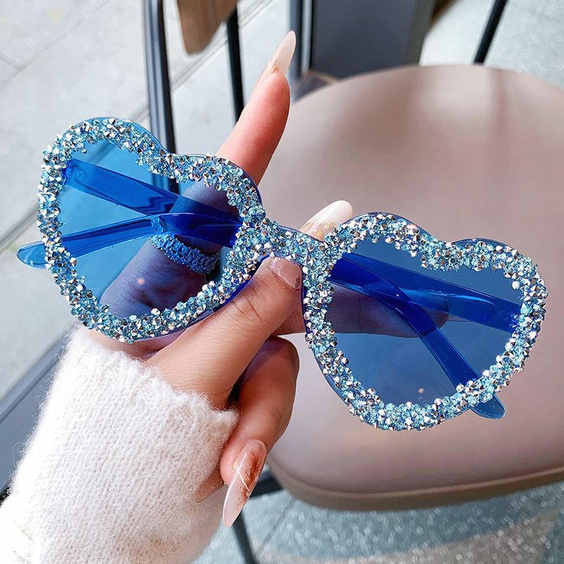 Sunglasses & Eyewear