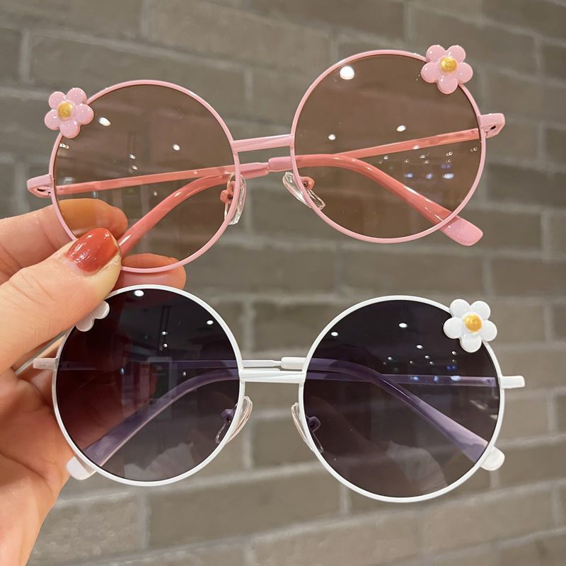 Sunglasses & Eyewear